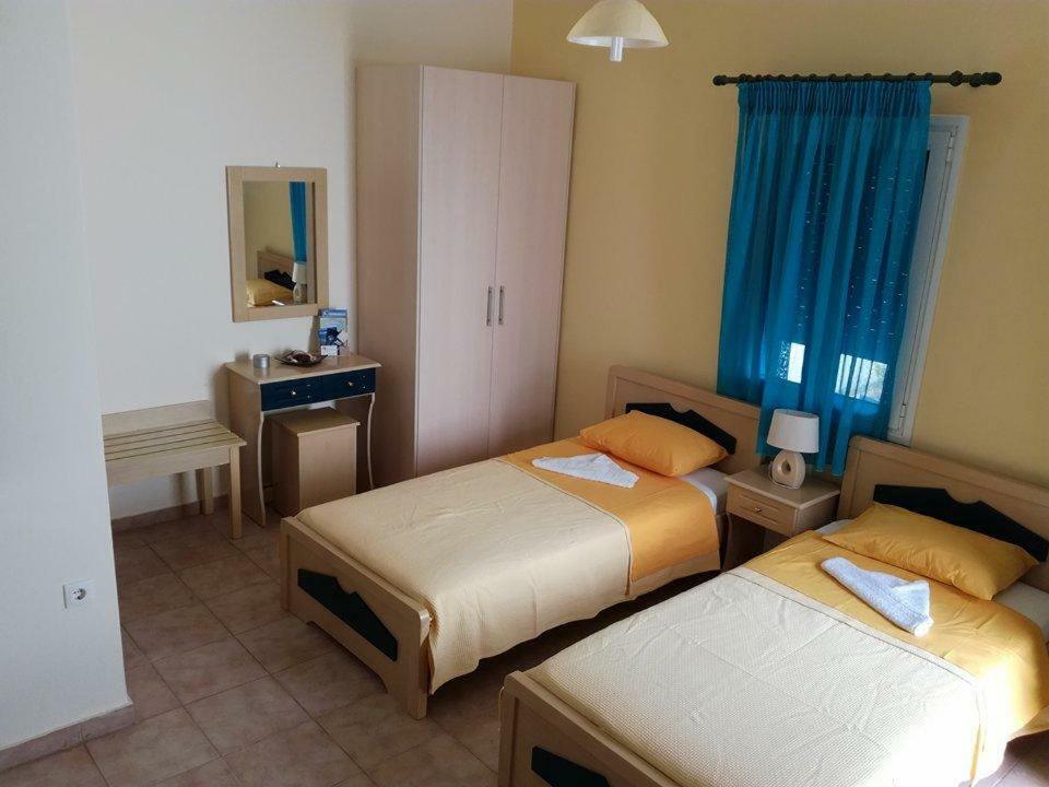 Ninemia Studios Serifos Town Exterior foto
