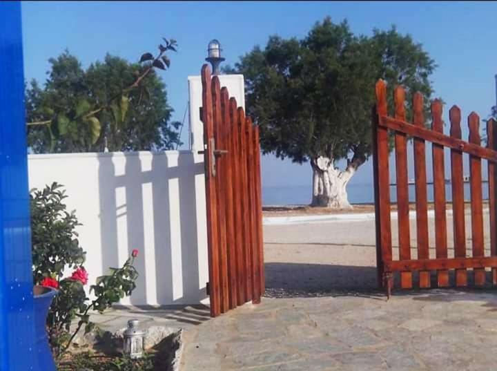 Ninemia Studios Serifos Town Exterior foto